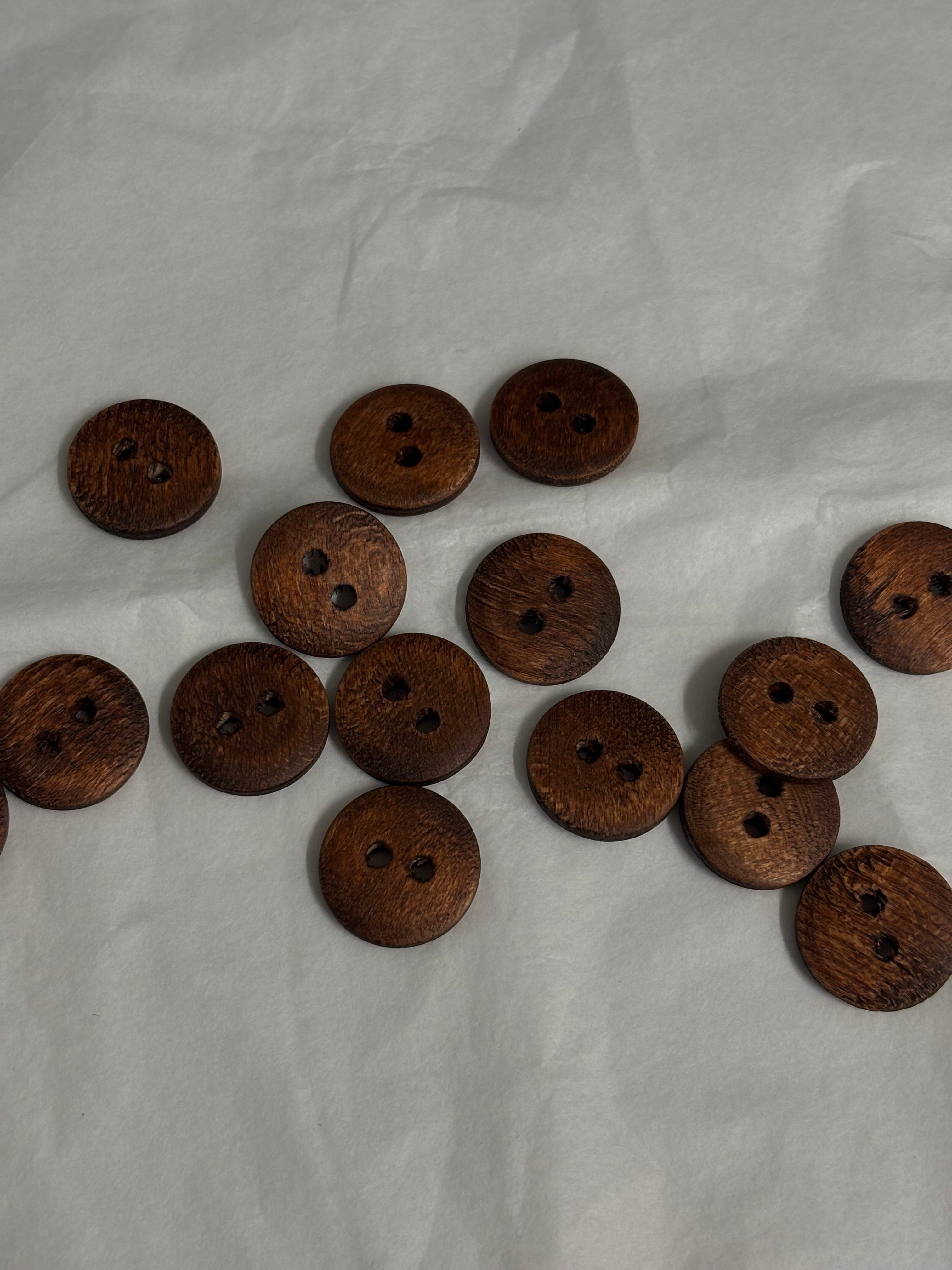 Dökkar viðartölur - tvær stærðir